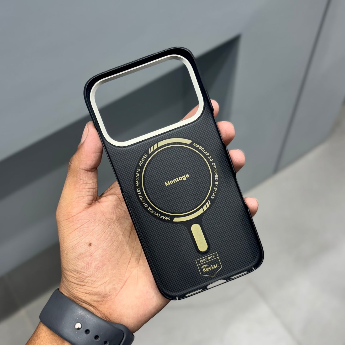 Benks Montage with Magsafe-Black( No. 2062 ) 17 Series