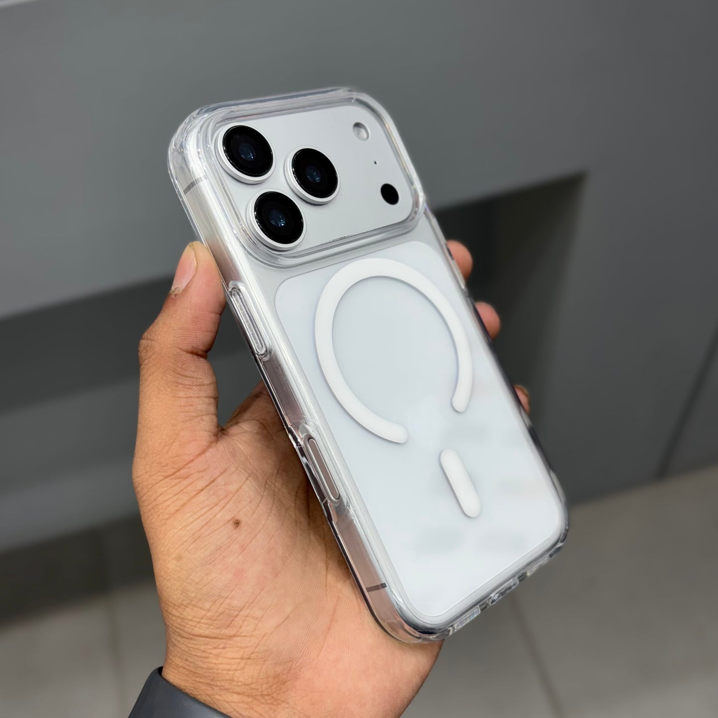 KUVETE HYPER Magsafe case ( No. 2334 )
