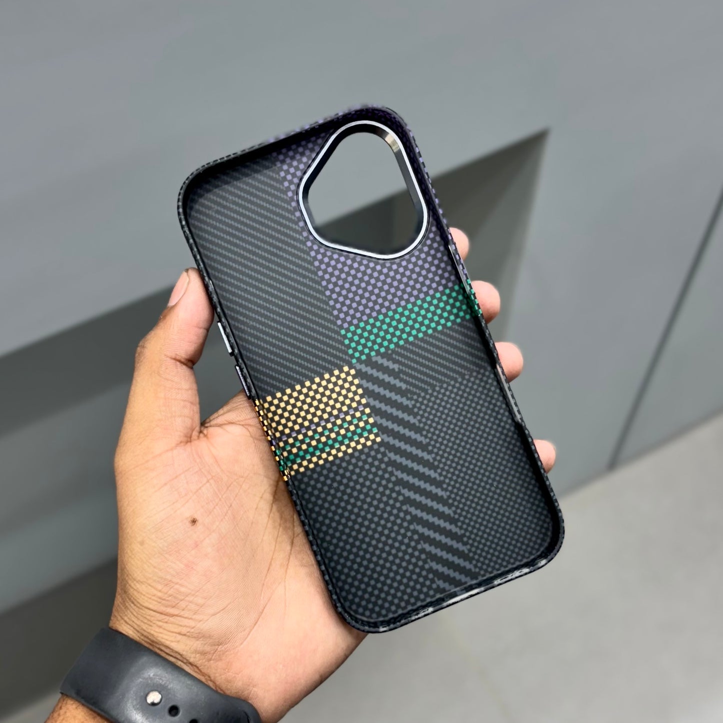 Hydro Carboni Case- Black & Green ( No. 2095 )
