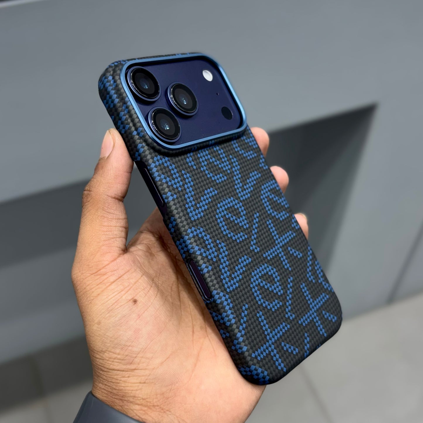 X LEVEL Blue Carbon Case wth Magsafe ( No. 2257 )