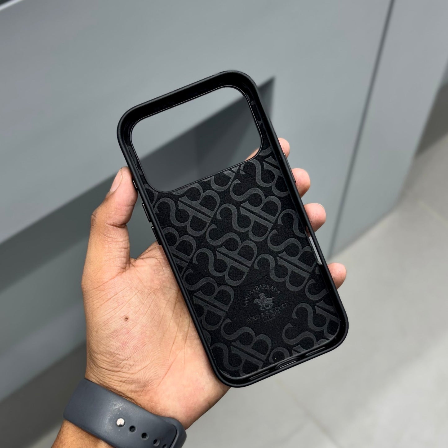 S B Justin Case with Magsafe- Black( No. 2061 )