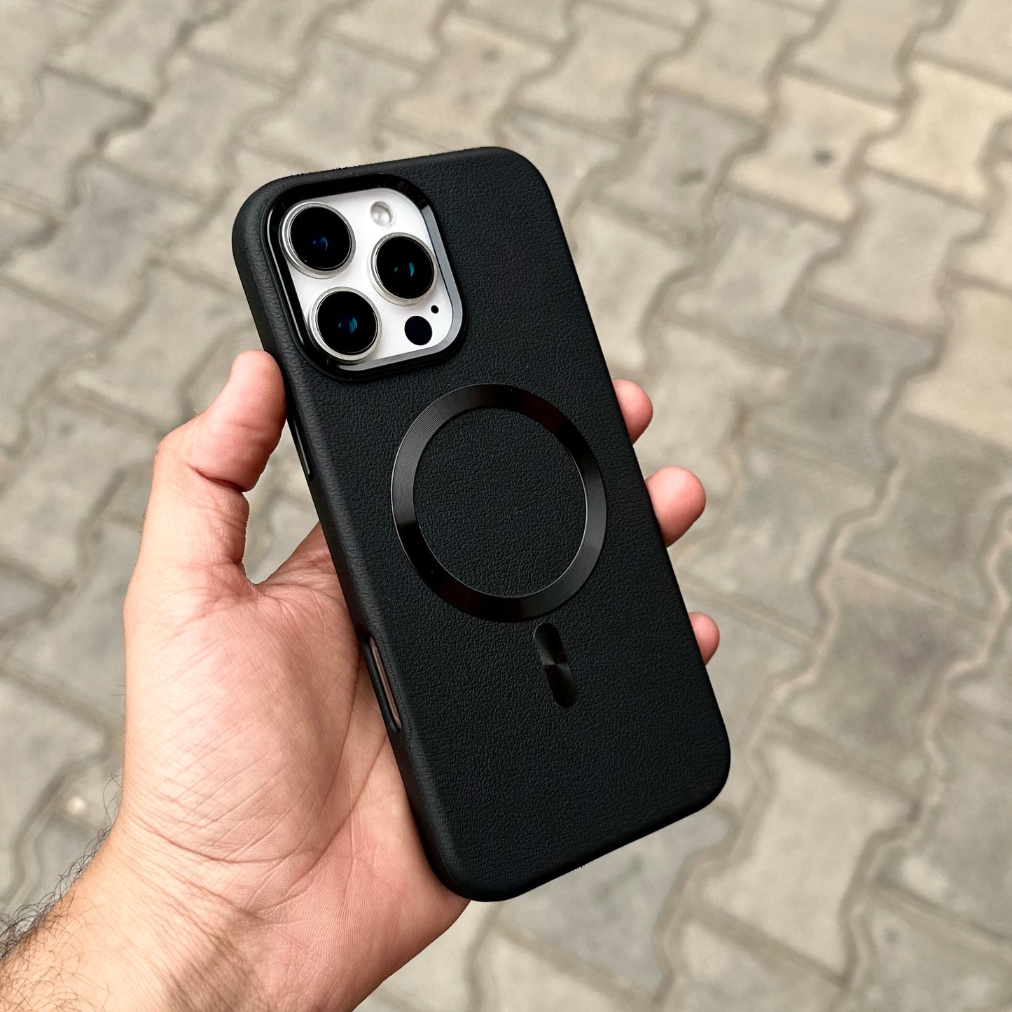 Mag Grip Case With Magsafe ( No. 1528 )