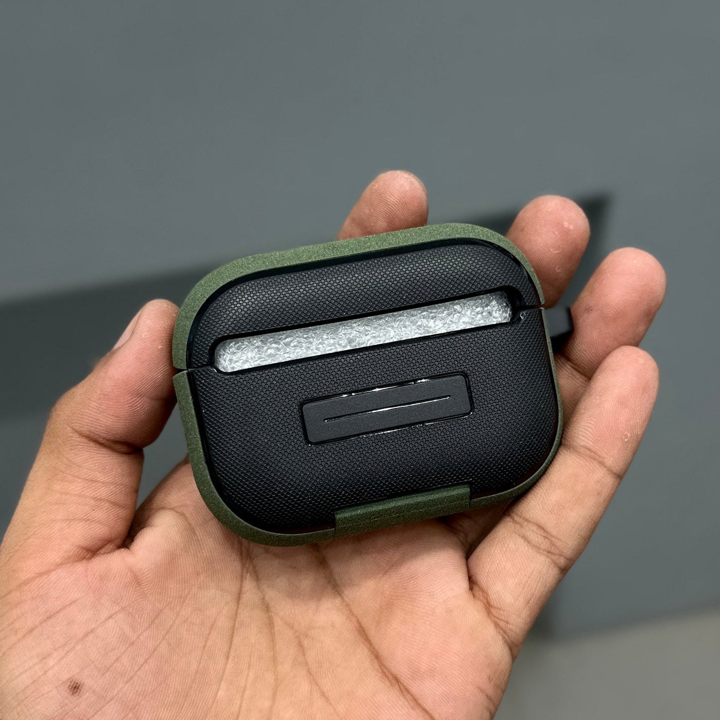 SANDLON AIRPODS CASE WITH STAND - GREEN ( No. 3451 )