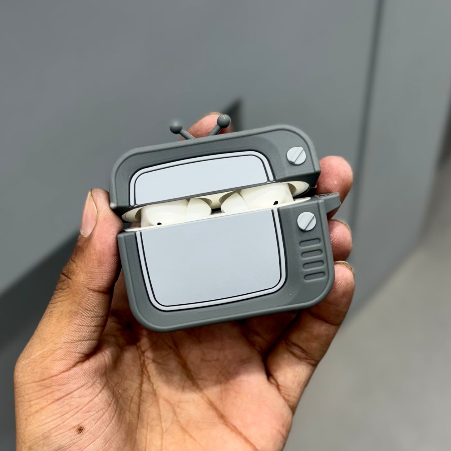 Tv Airpods Case( No. 2068 )