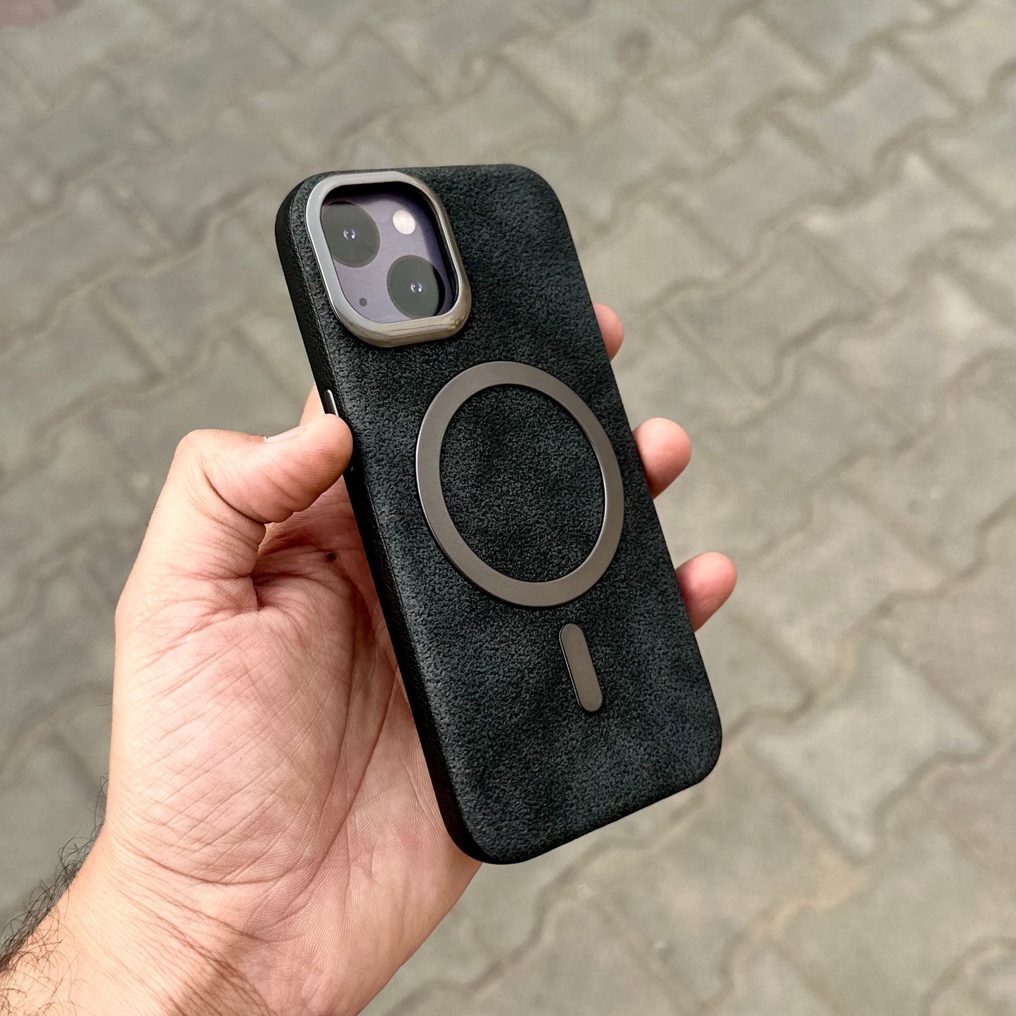 M Leather Case With Magsafe ( No. 1441 )