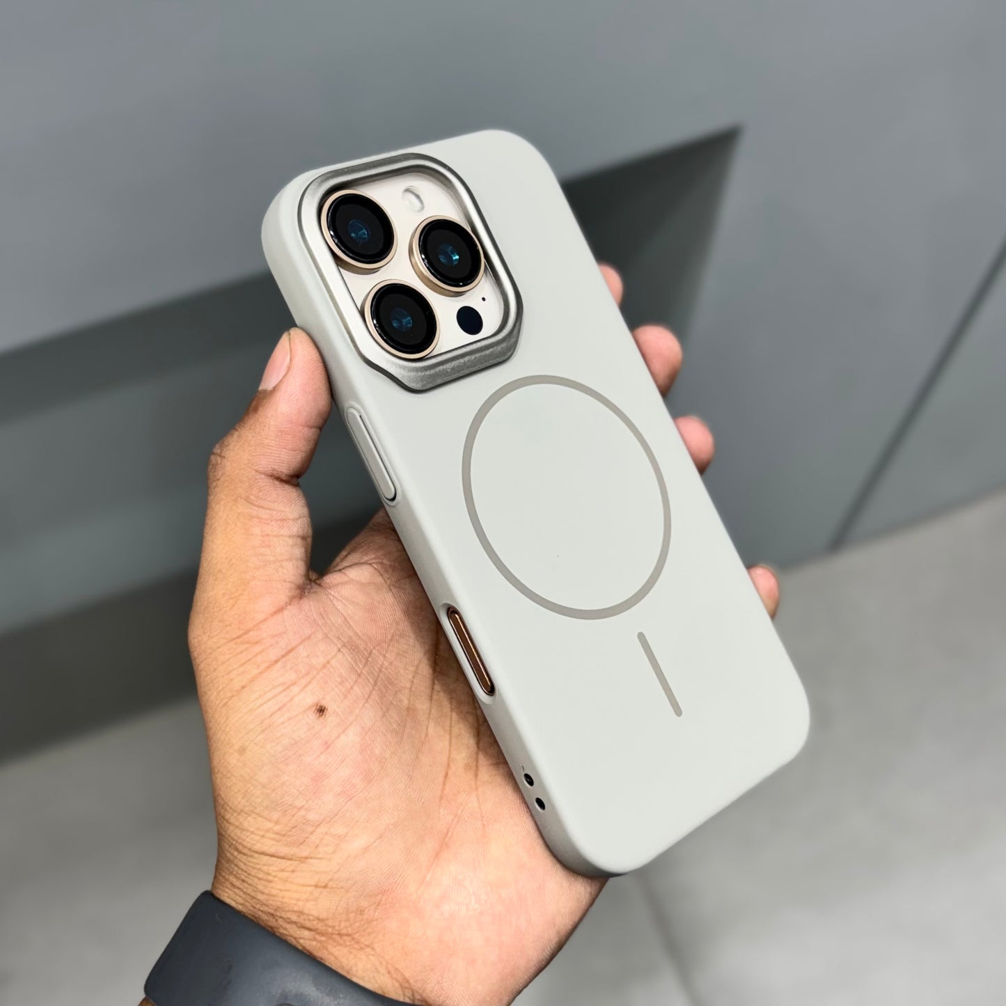Matt Ment Case with Magsafe-Grey( No. 2148 )