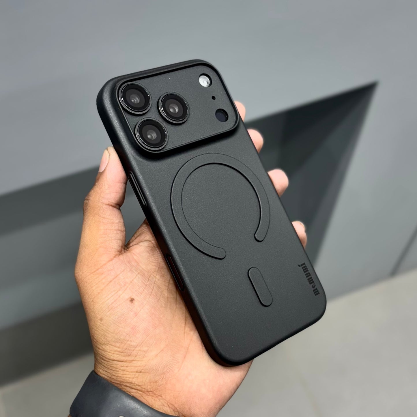 Memumi Ultra Thin with Magasafe Case-Black( No. 2083 ) 17 Series