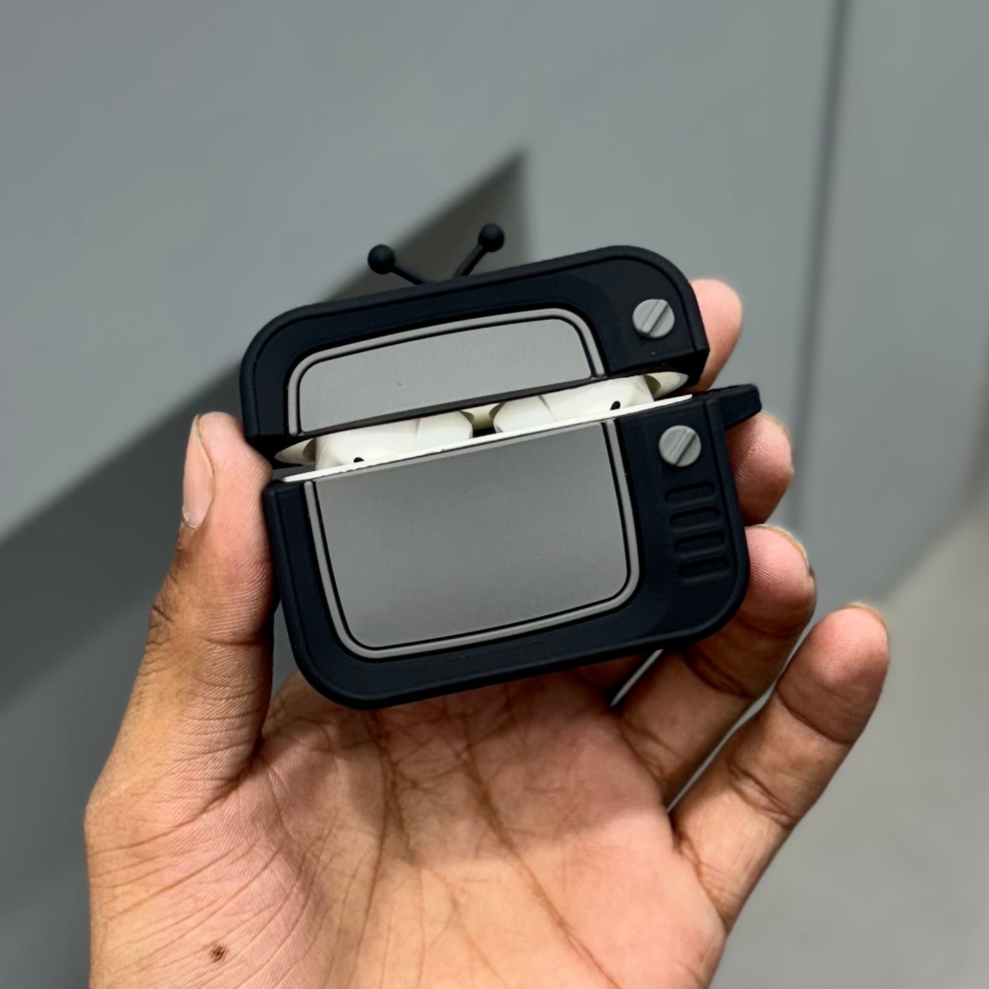 Tv Airpods Case( No. 2068 )
