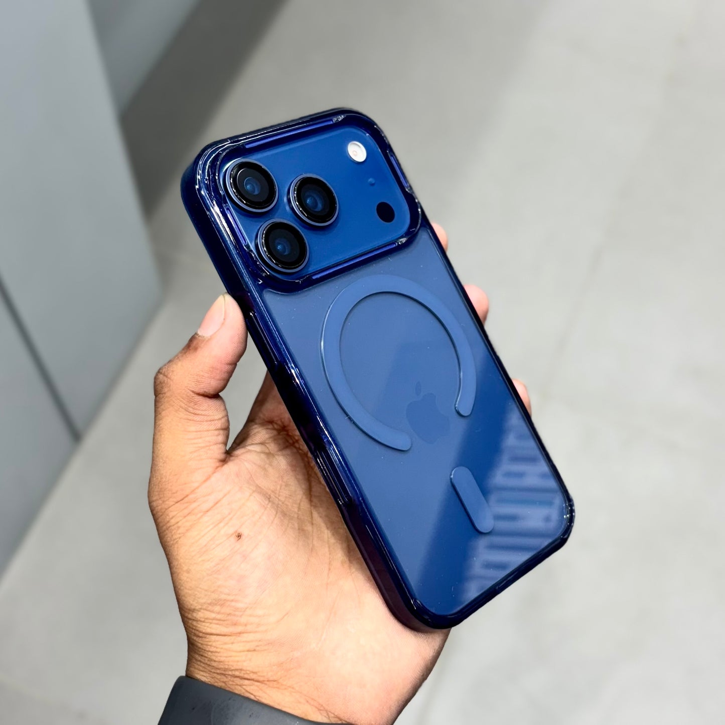 Parado Trans Magsafe Case-Blue ( No. 2121 )