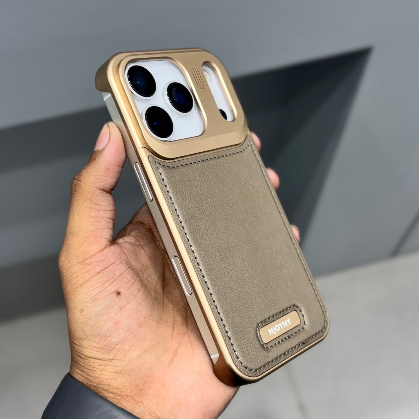 NyJoy Metal Veagan Leather with Magsafe Case - Brown ( No. 2159 )