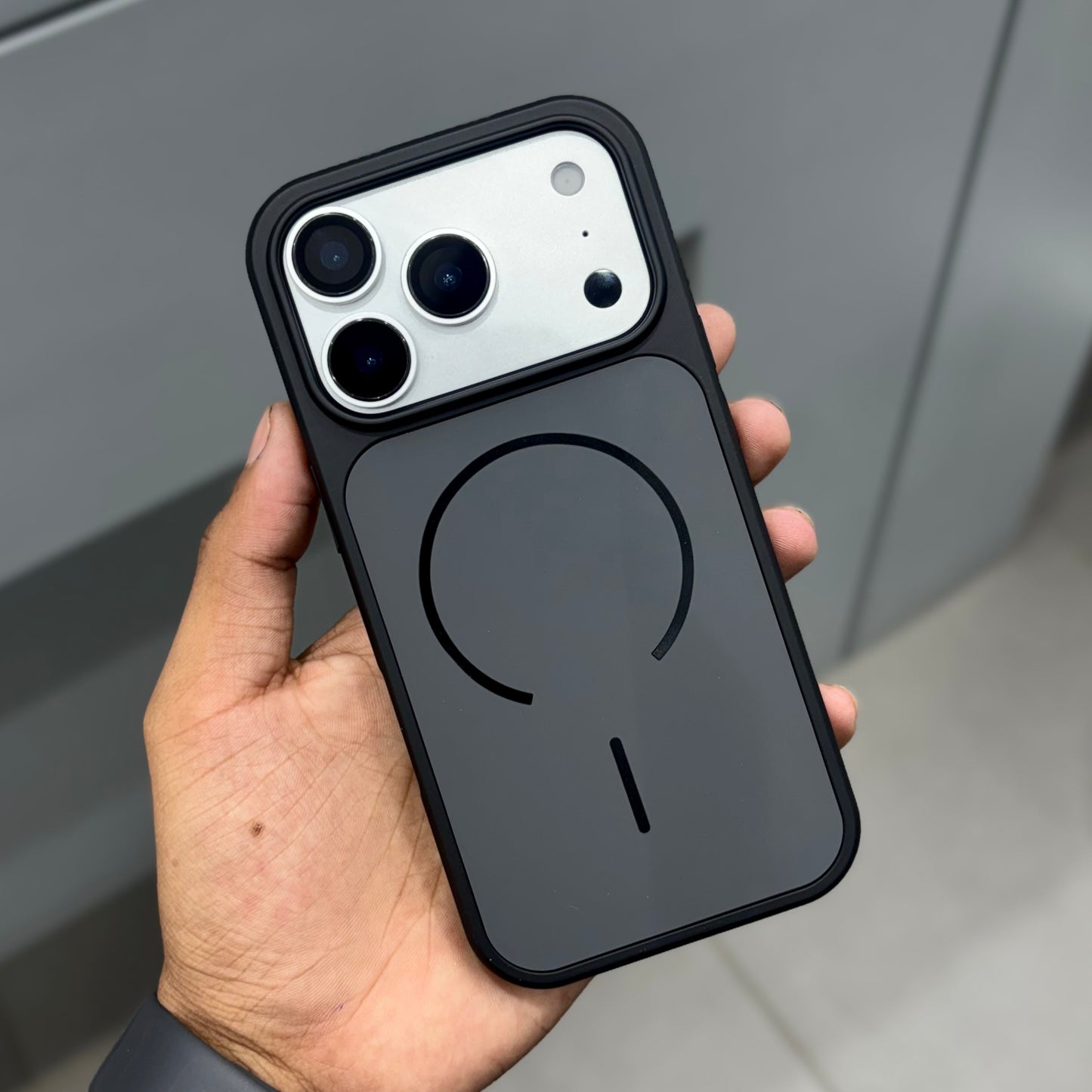 DYNAMYK COOP Case with Magsafe - Black ( No. 2229)