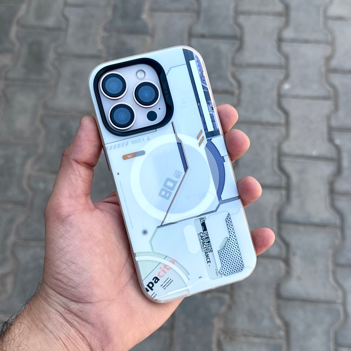 Benks Summit Case- White ( No. 1352 )