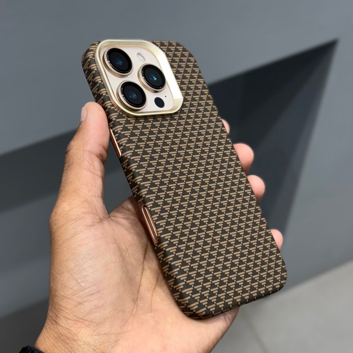 X LEVEL Brown X Case with Magsafe ( No. 2268 )