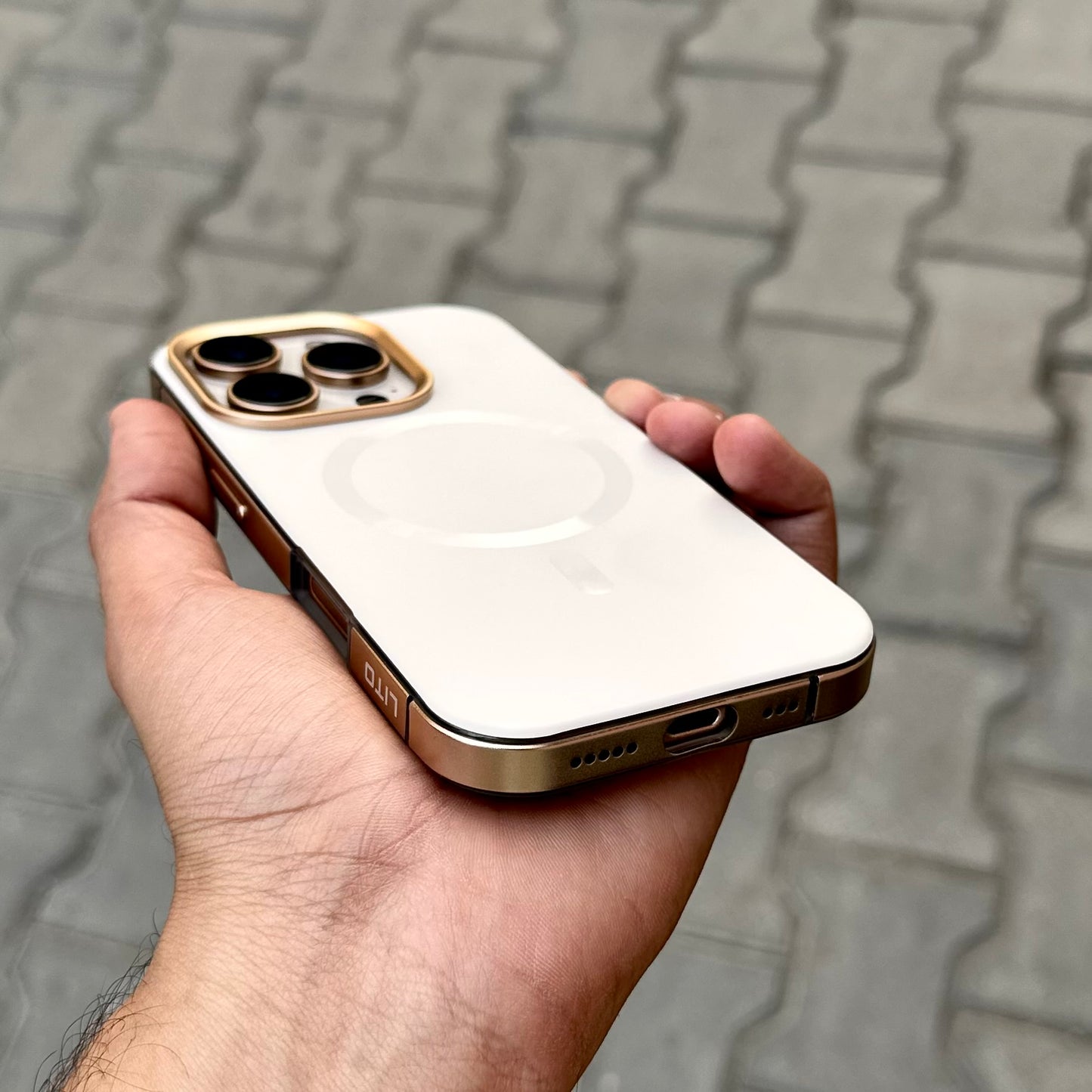 Lito Magmet Case With Magsafe- Desert Brown ( No. 1797)