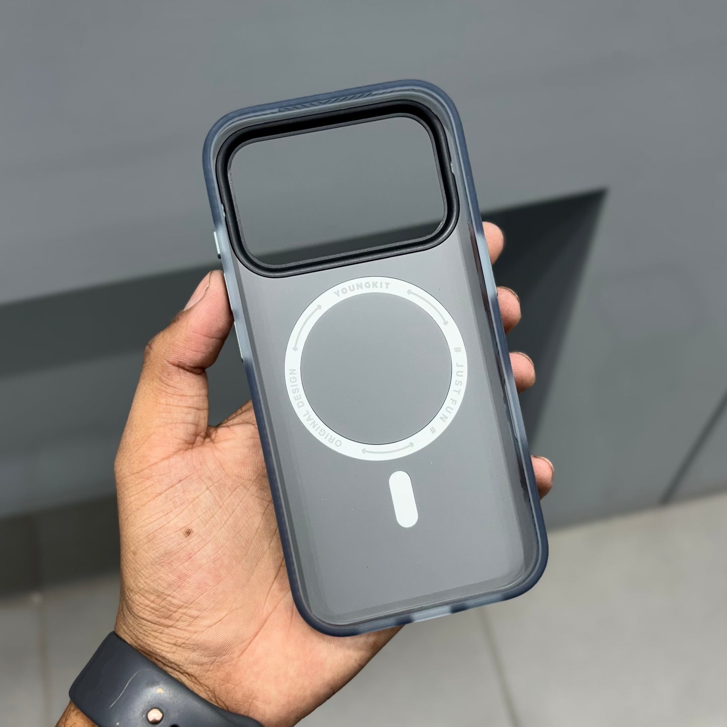 YOUNGKIT CEMO MAGSAFE CASE - GREY ( No. 2396 )