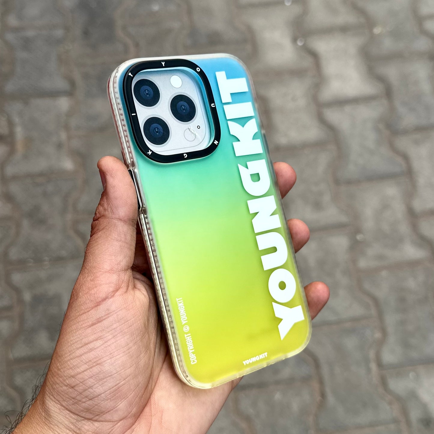 Youngkit Triadic Colour Case ( No. 1409 )