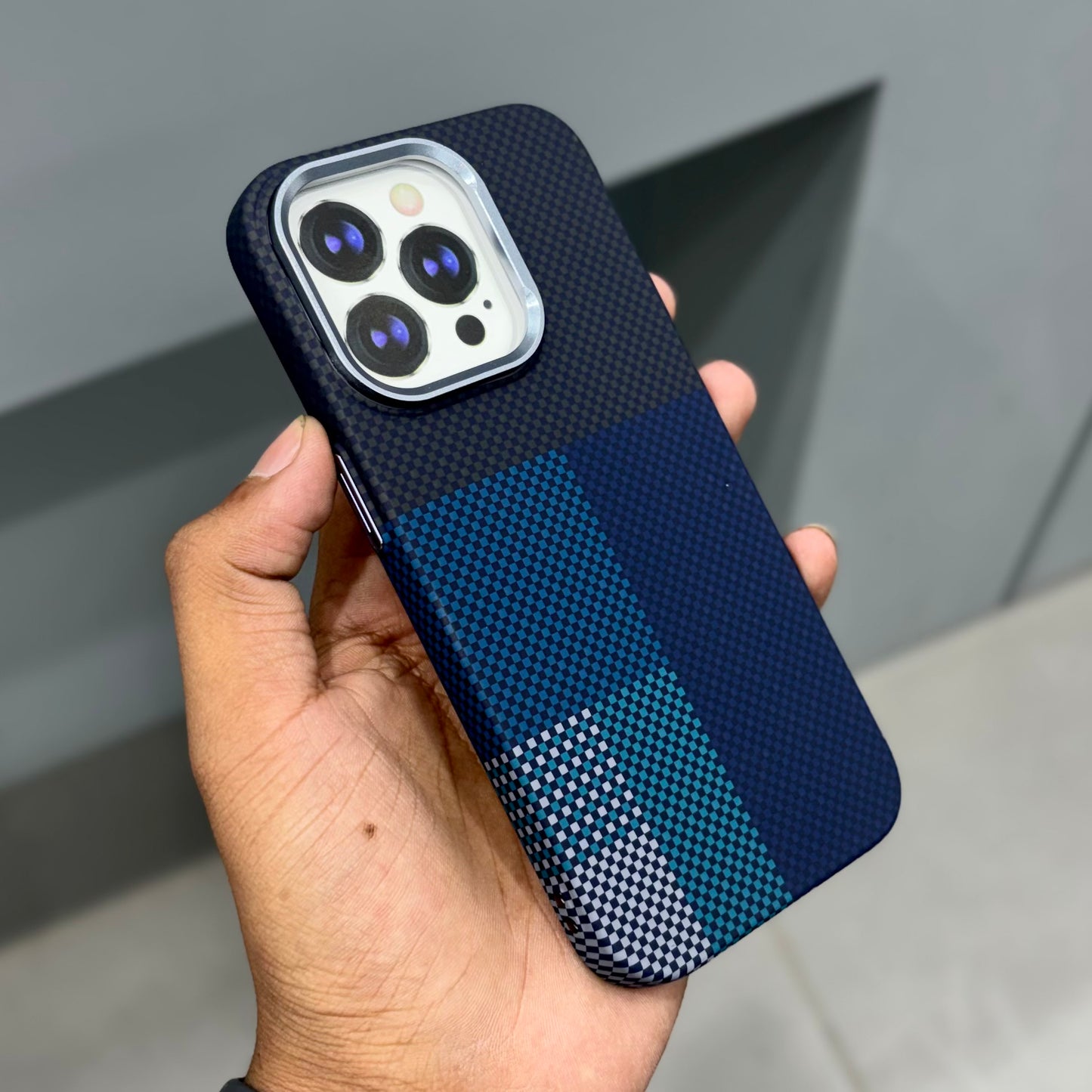 Luxo Blue With Magsafe Wave Case ( No. 2181 )