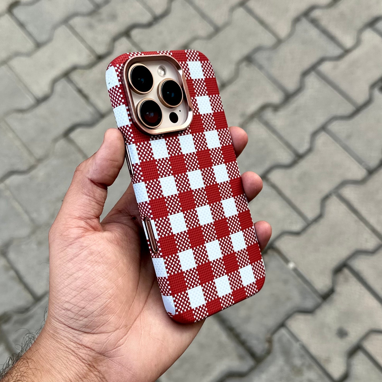 Luxo Red Check Case With Magsafe ( No. 1896 )