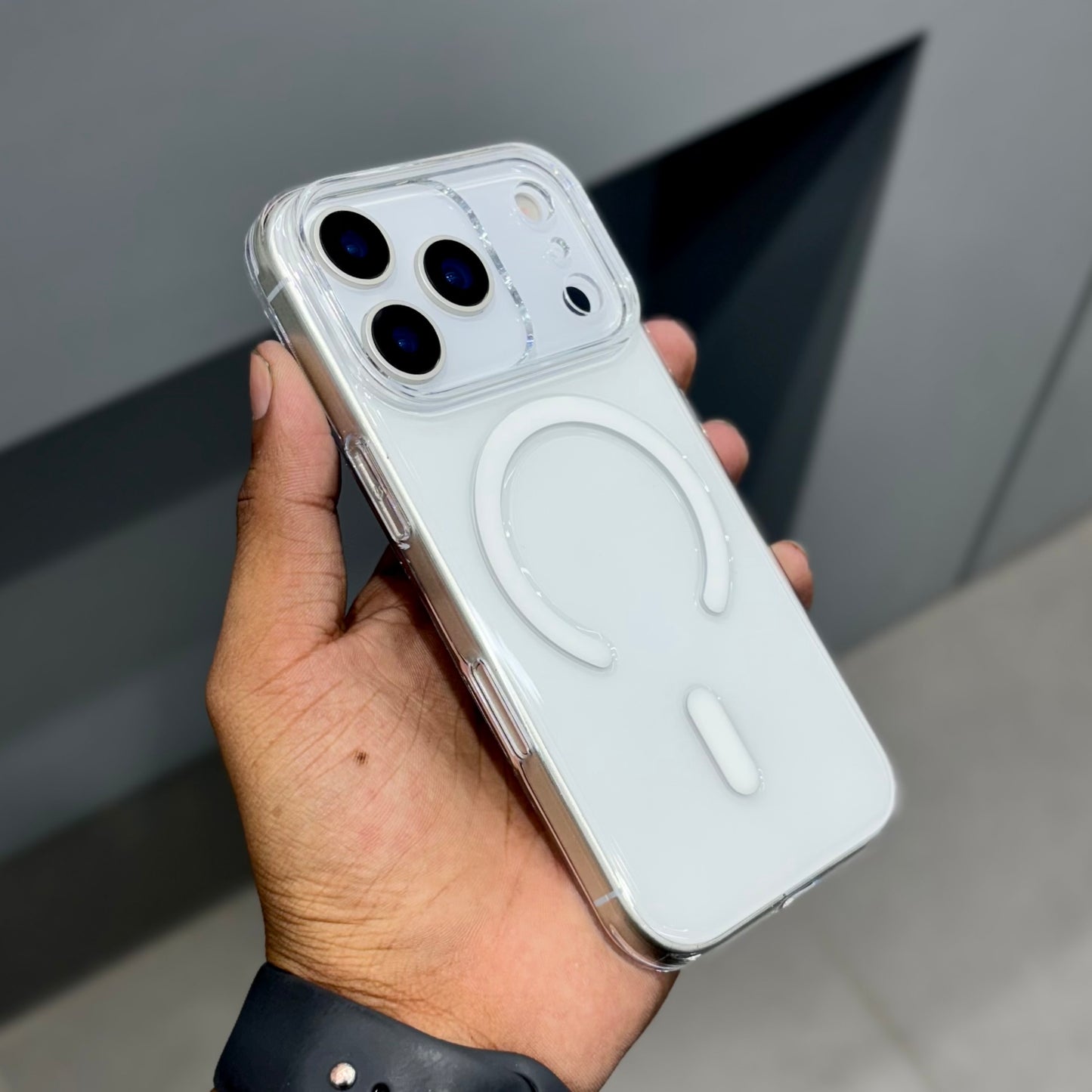 Deep Non Yellowing Case with Magsafe ( No. 2077 )