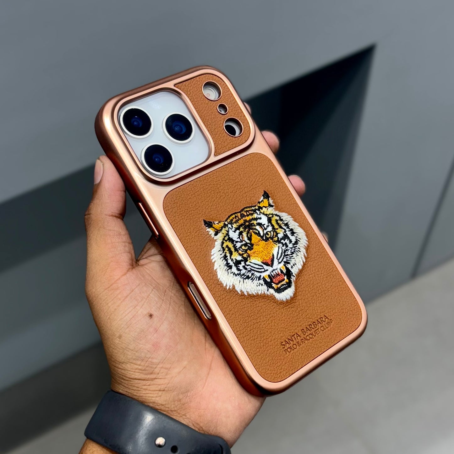 Santa Barbara Savanna Tiger Case-Brown ( No. 2081 ) 17 Series