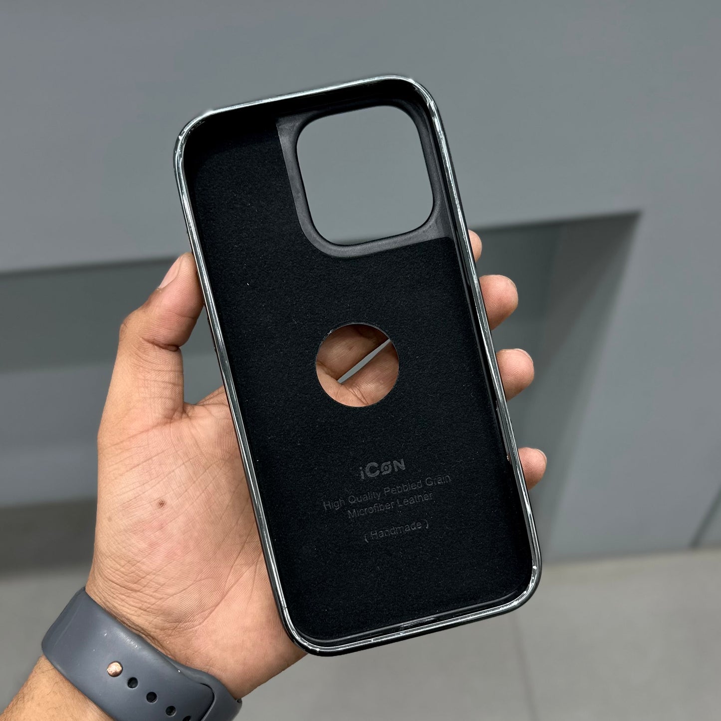 ICON LUXURIOUS CLASSIC SERIES - BLACK ( No. 3205 )