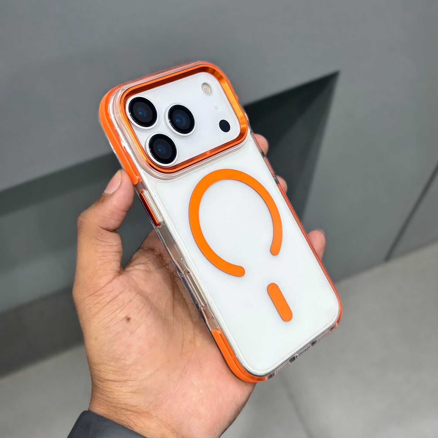 Dynamik Trans Case with Magsafe -Orange ( No. 2127 )