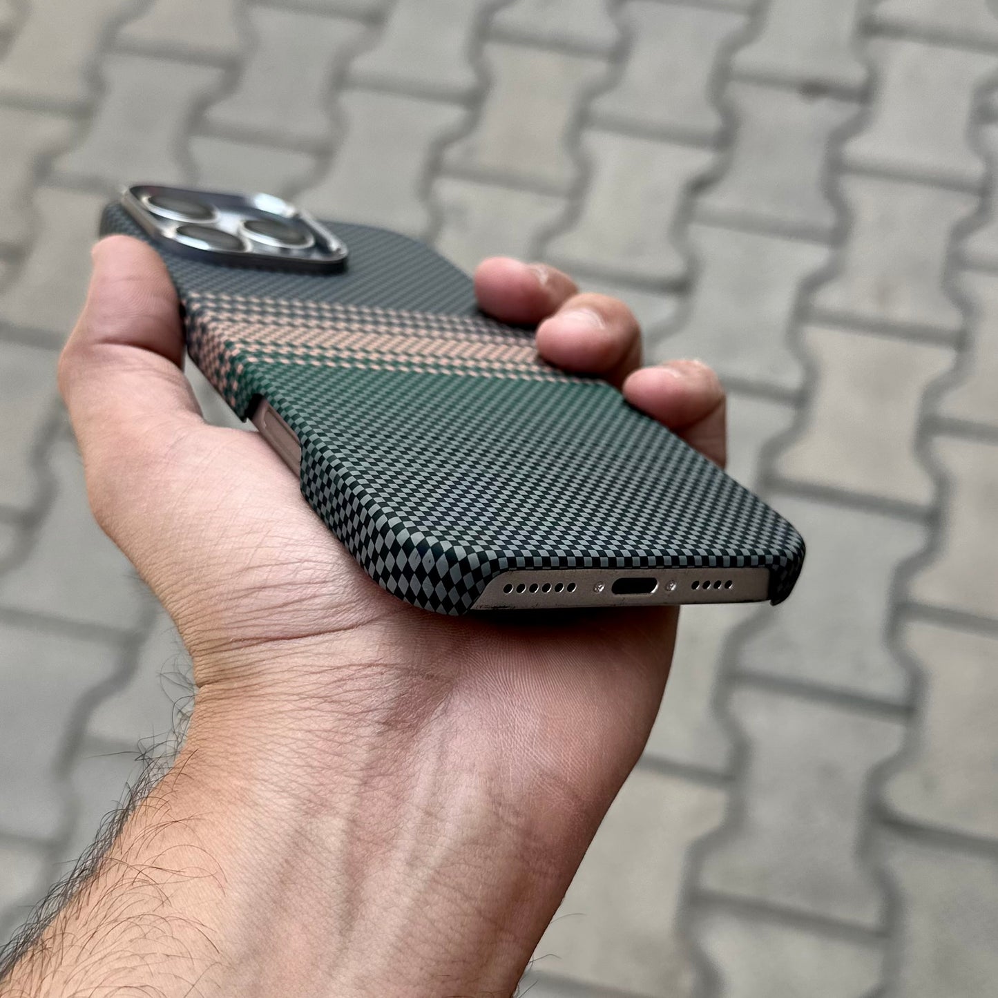 Vosros Carbon Texture Case With Magsafe-Green ( No. 1773 )