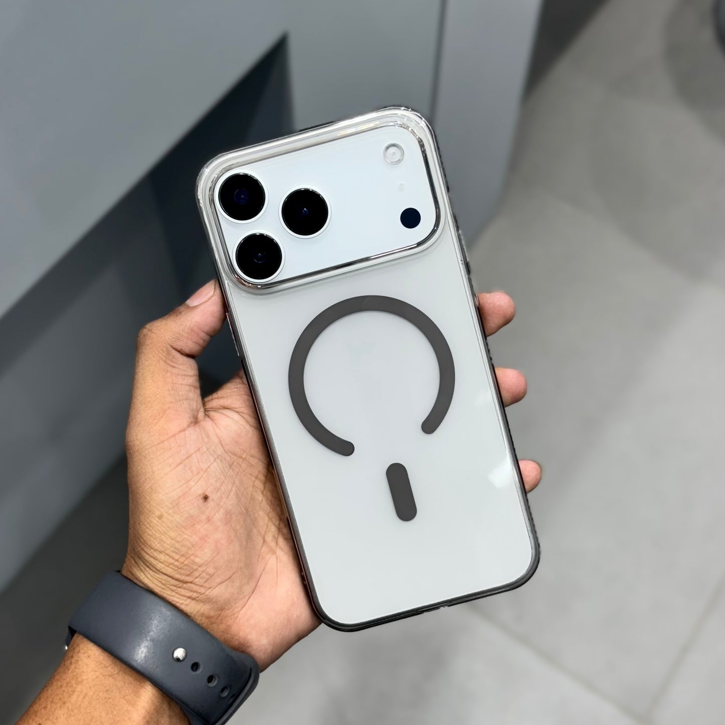 TNT TPU Magsafe Case ( No. 20344 ) 17 Series