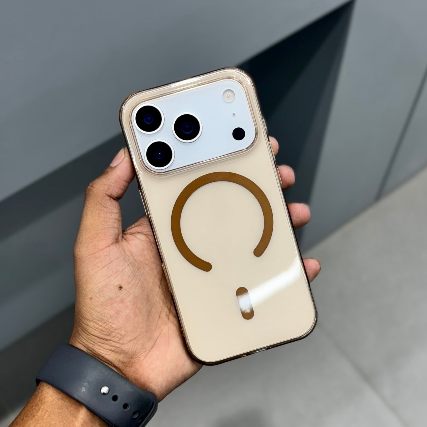 TNT TPU Magsafe Case ( No. 20344 ) 17 Series