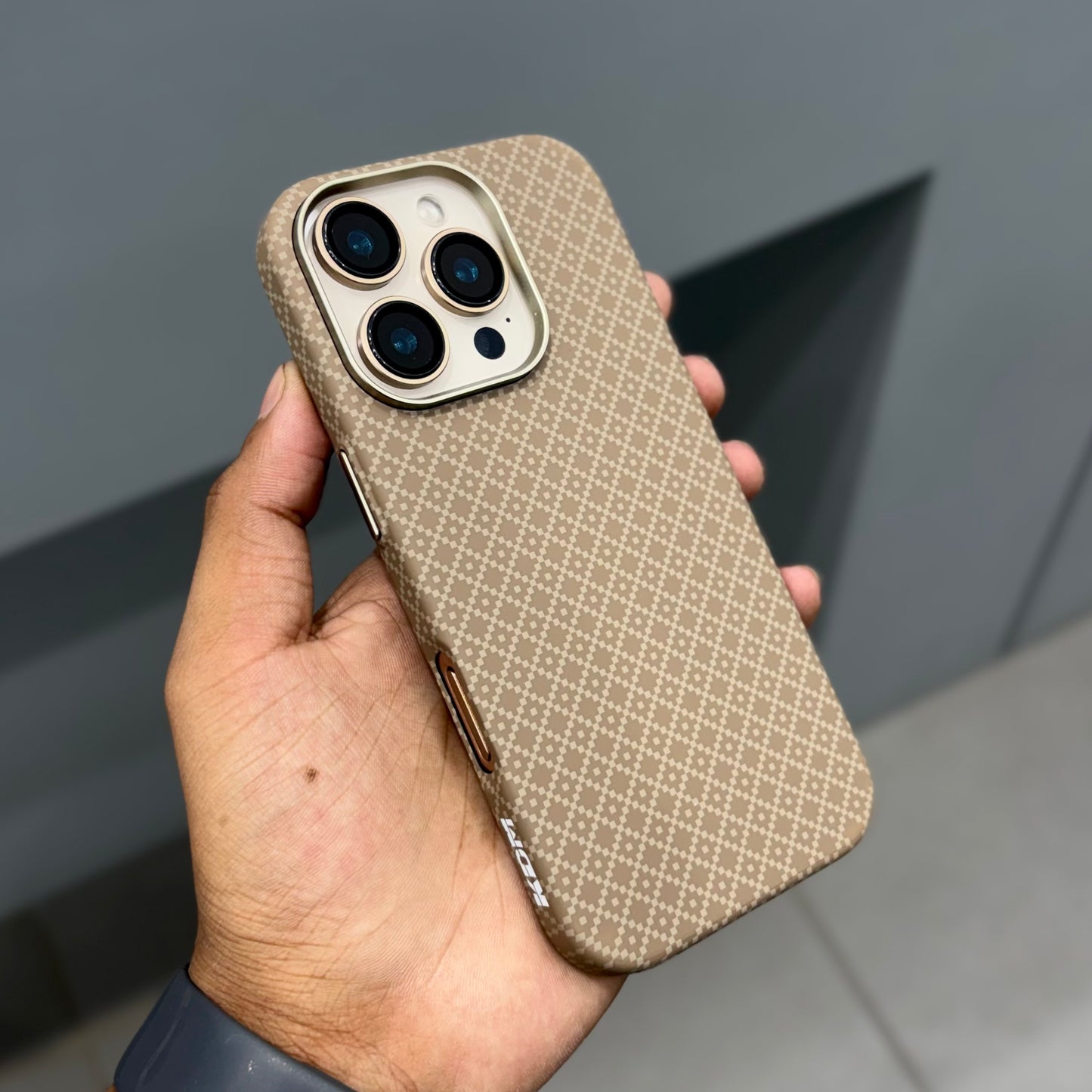 KDM Grafix Weave Pattern with Magsafe Case - Brown ( No. 2225)