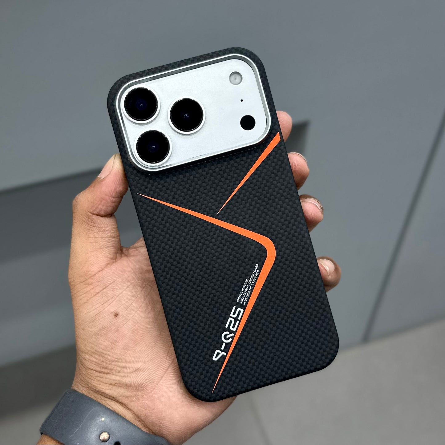 Crox Real Carbon Case - Black ( No . 2314 )