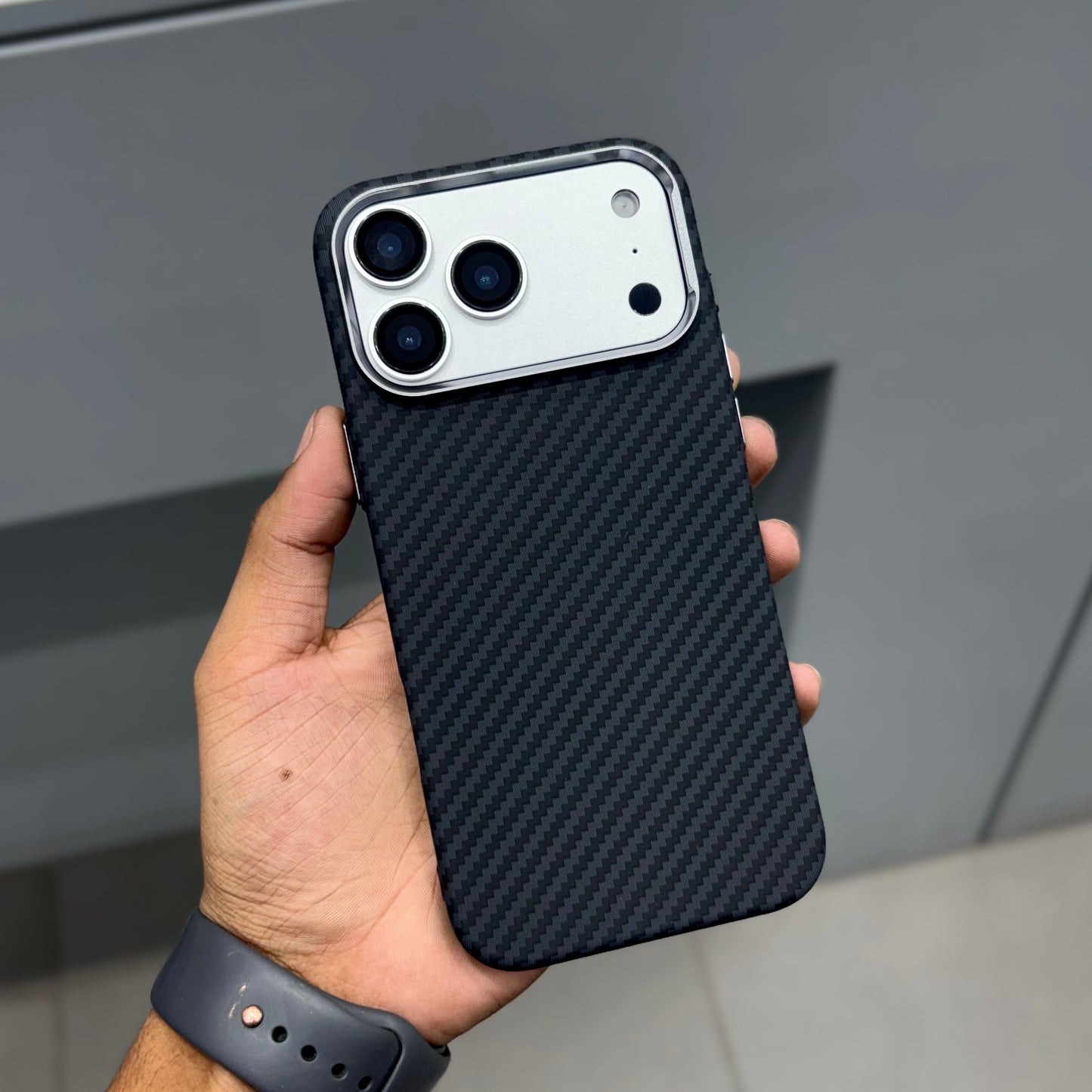 LUXO CARBON CASE - BASIC BLACK ( No. 2501 )