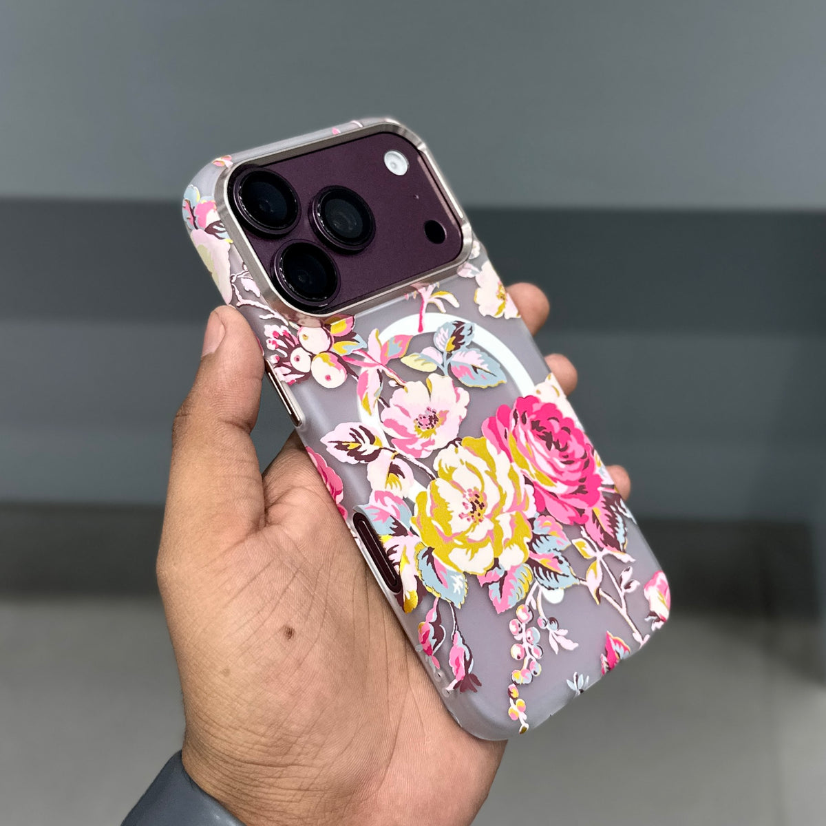LUXO MAGSAFE CASE - PINK FLOWERS ( No. 4063 )