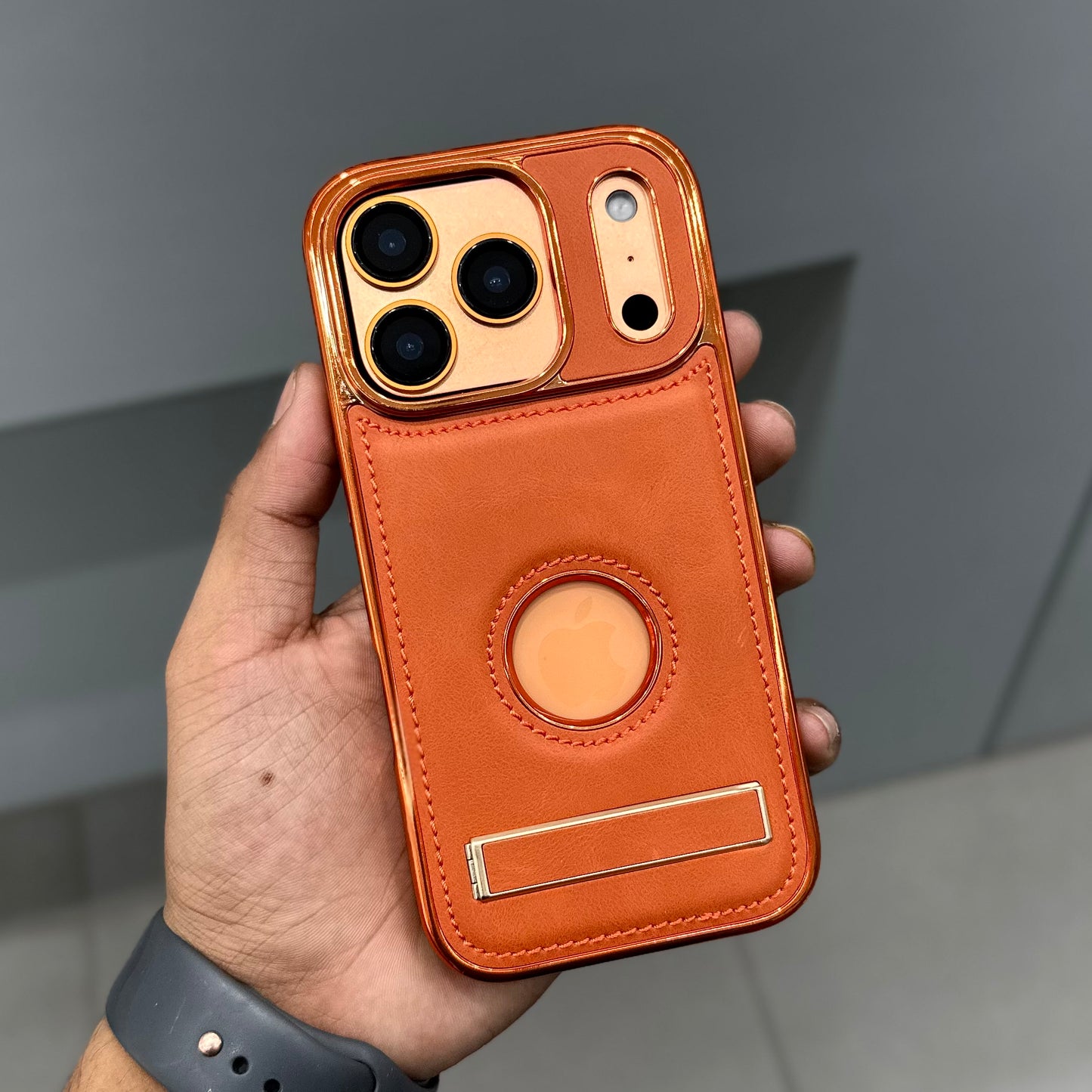 ICON LUXURIOUS WITH STAND-ORANGE ( No. 3199 )