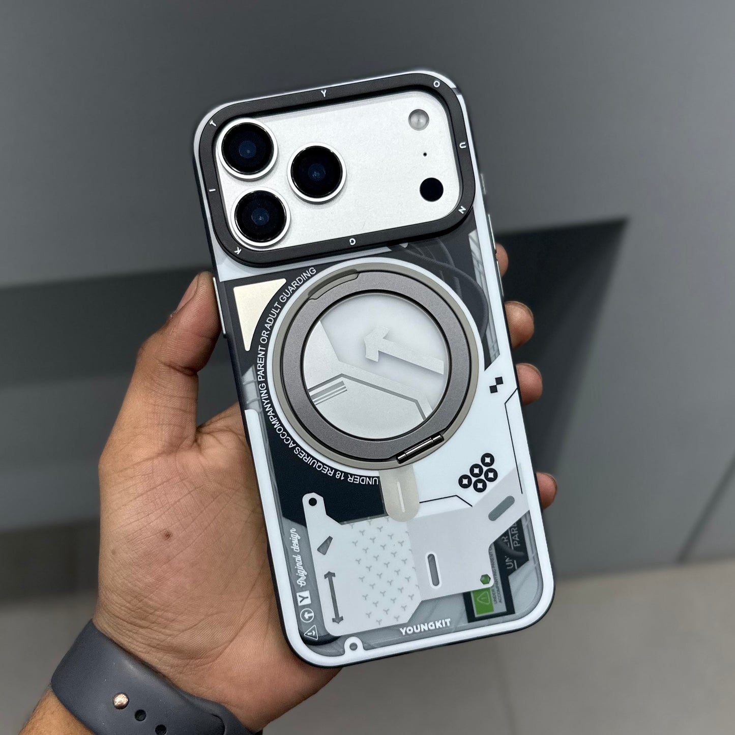 YOUNGKIT CYER WITH STAND MAGSAFE CASE - WHITE ( No. 3116 )