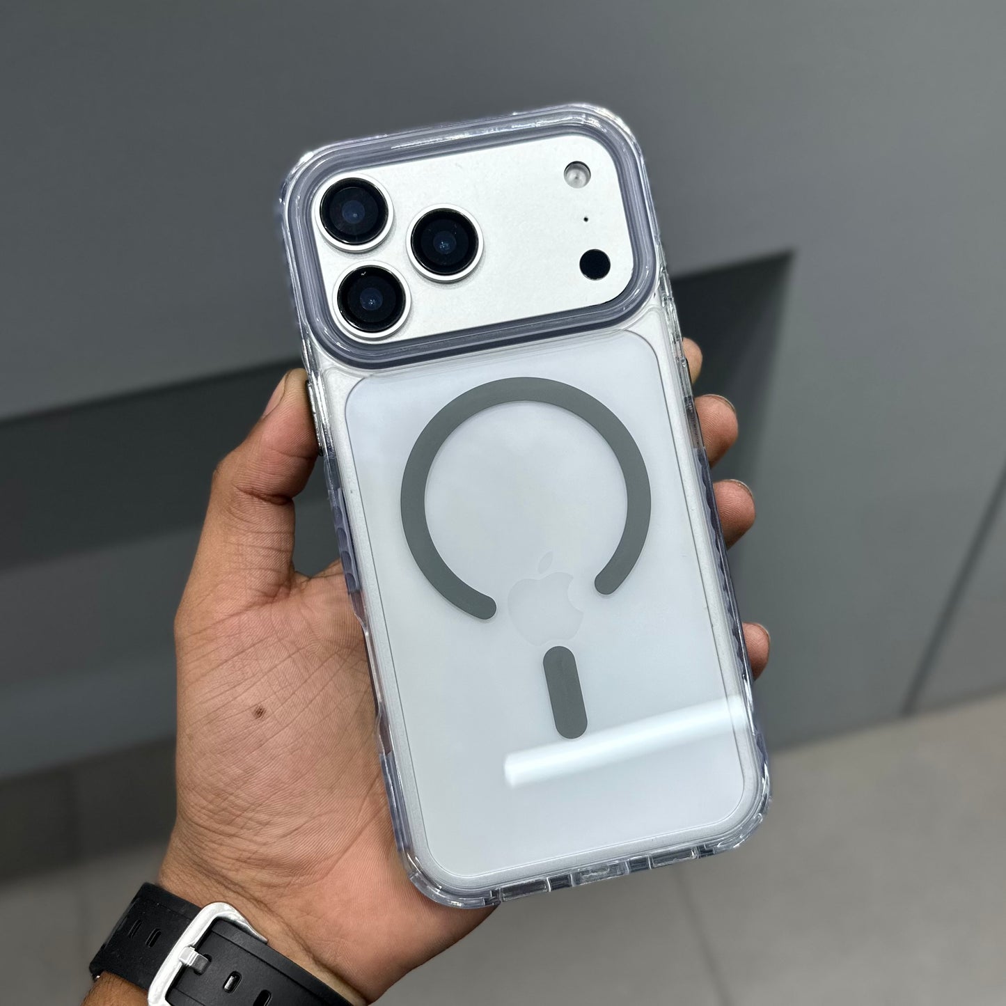 TRANZO BC 01 DETA CHABLE HOOK MAGSAFE CASE - GREY ( No. 2755 )