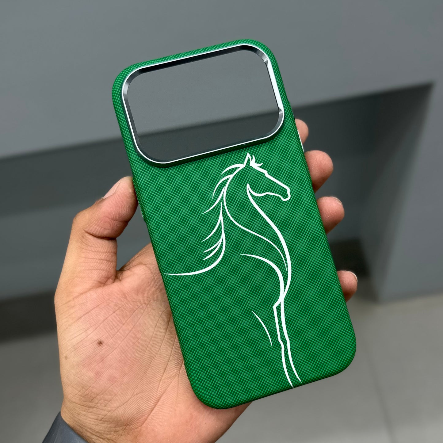LUXO HORSE P MAGSAFE CASE - GREEN ( No. 3542 )