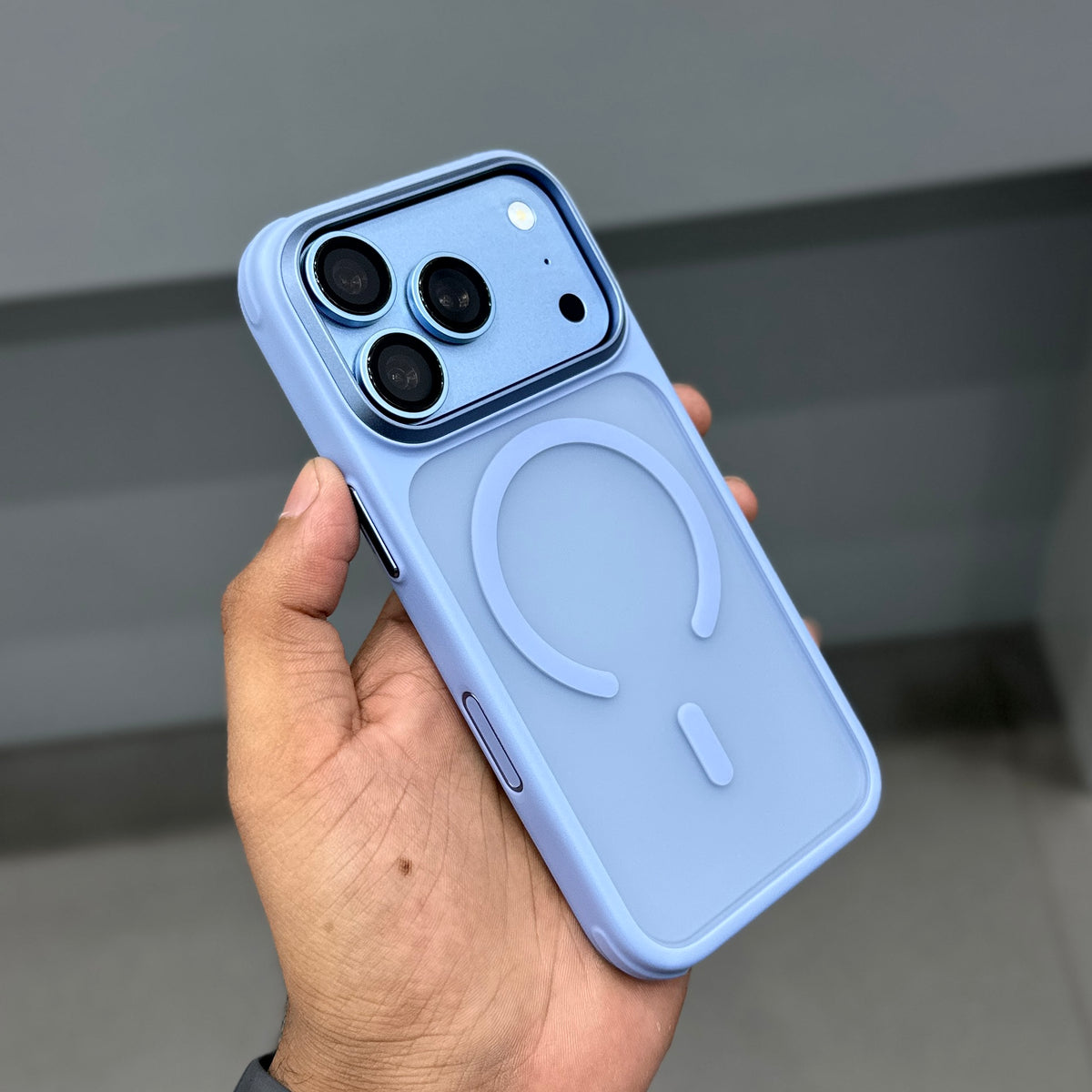 CMAQ ULTRA FROST MAGSAFE CASE - SKY BLUE ( No. 4086 )