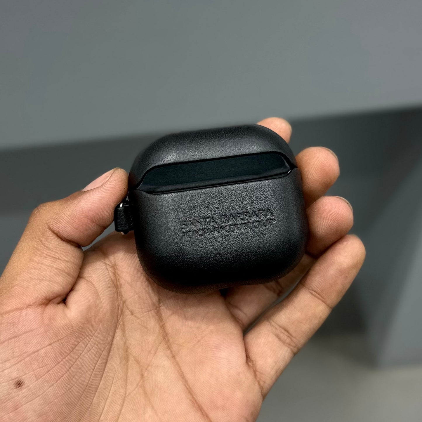 SANTA BARBARA OREL AIRPODS CASE - BLACK ( No. 3423 )