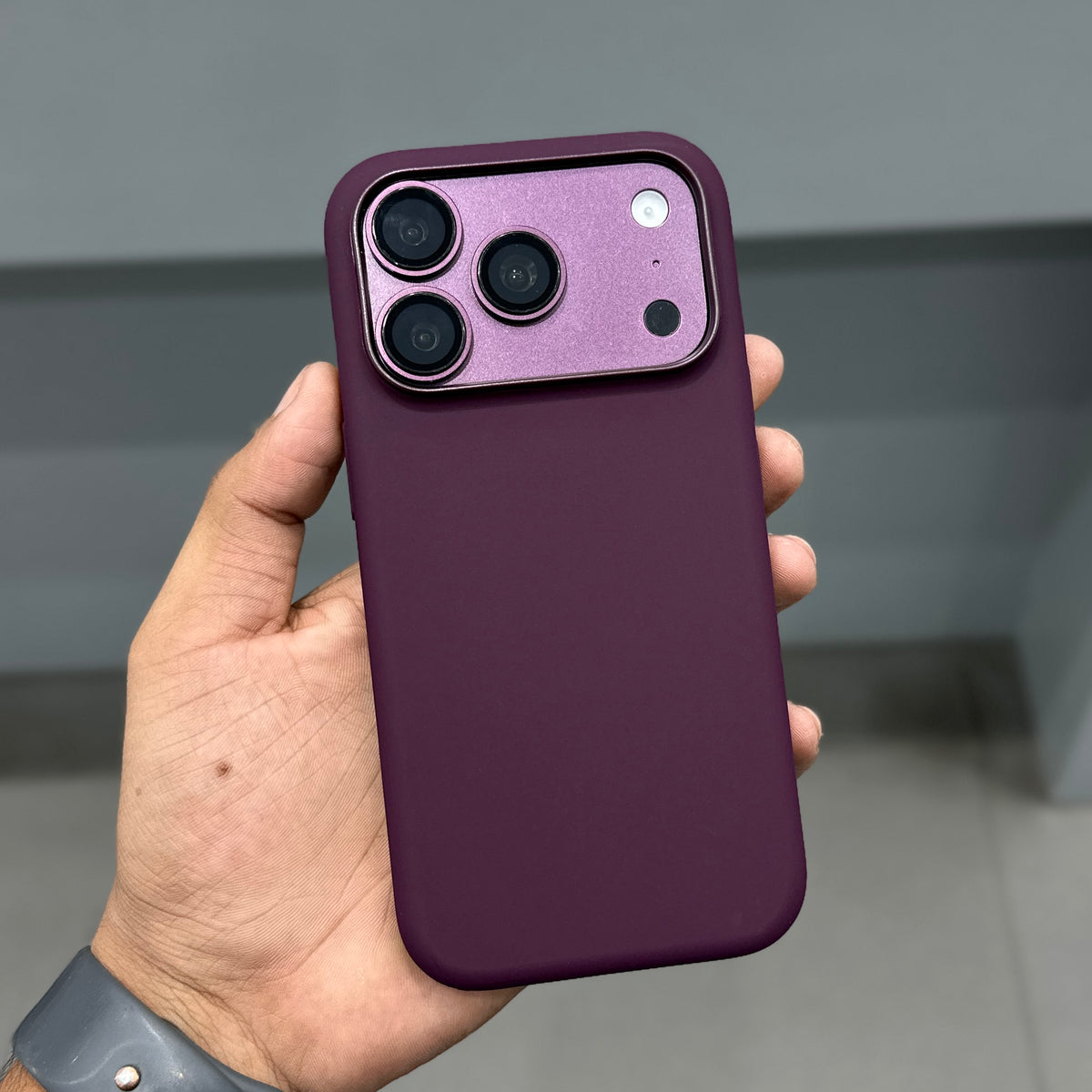 CMAQ SILICON SHIELD PRO CASE - BURGUNDY ( No. 4157 )