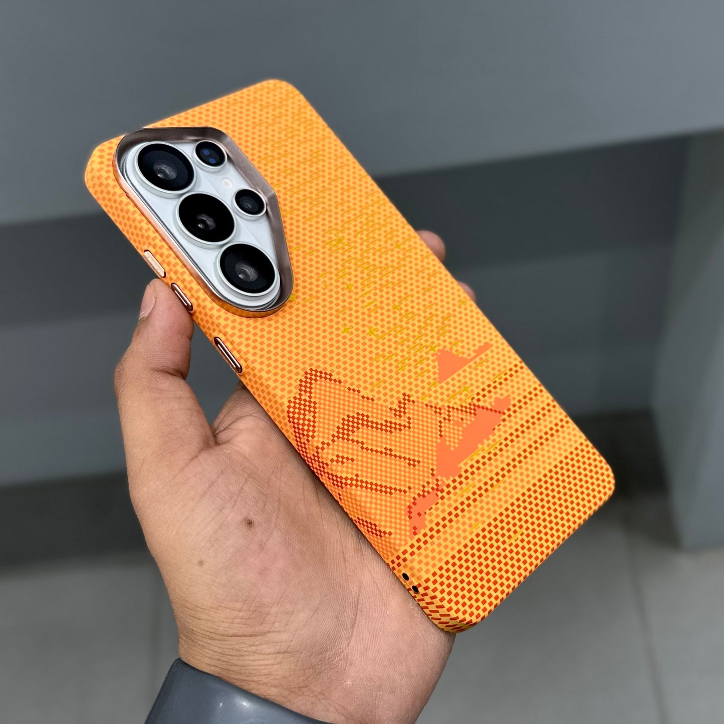 LUXO MAGSAFE CASE RIVER STAR - ORANGE ( No. 3685 )