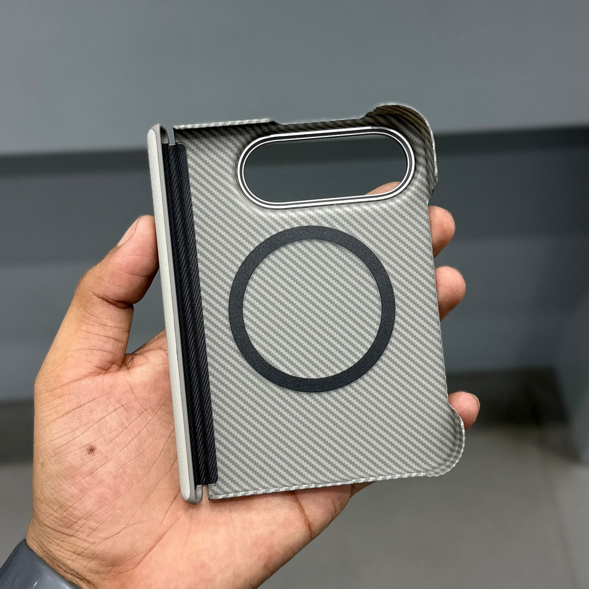 LINIQLIE CARBON TEXTURE IPHONE DUO CASE - GREY ( No. 4121 )
