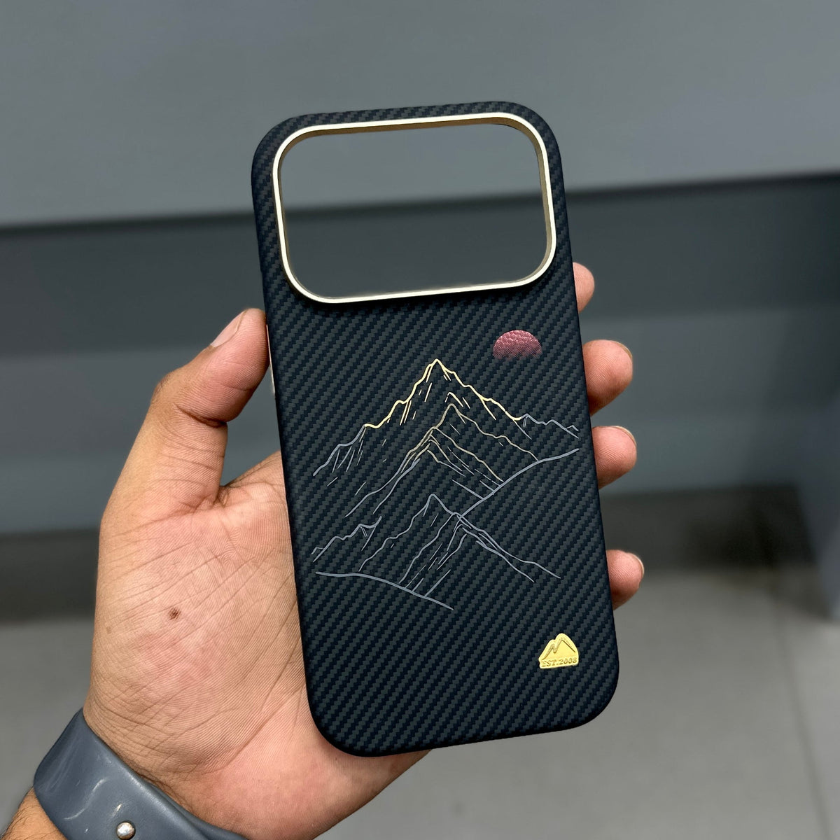 MEMUMI REAL CARBON FIBER CASE - BLACK GOLD ( No. 4135 )