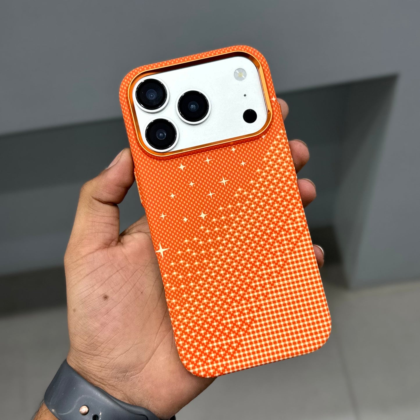 LUXO MAGSAFE CASE - ORANGE MOUNTAIN TEXTURE ( No. 3587 )