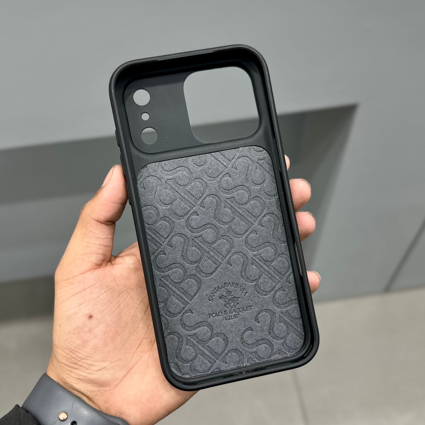 Santa Barbara Elvish Option 02 with Magsafe Case ( No. 1997 ) 17 Series