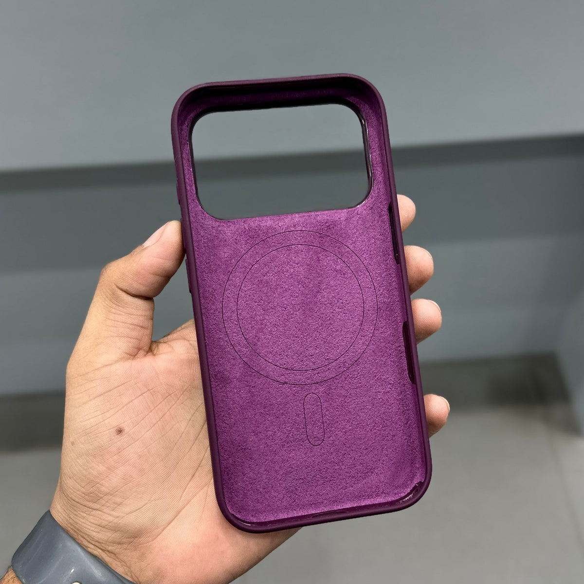 CMAQ SILICON SHIELD PRO CASE - BURGUNDY ( No. 4157 )