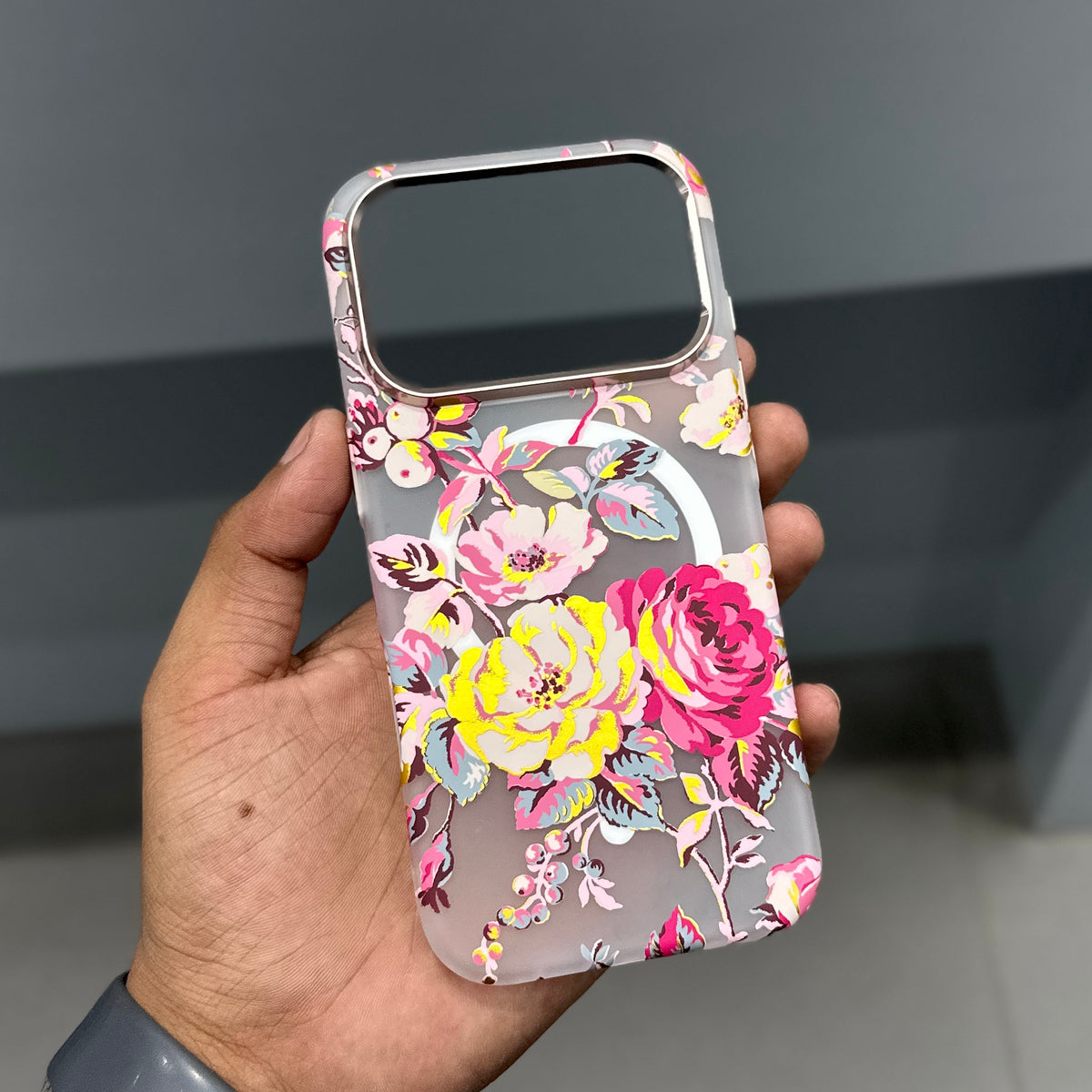 LUXO MAGSAFE CASE - PINK FLOWERS ( No. 4063 )