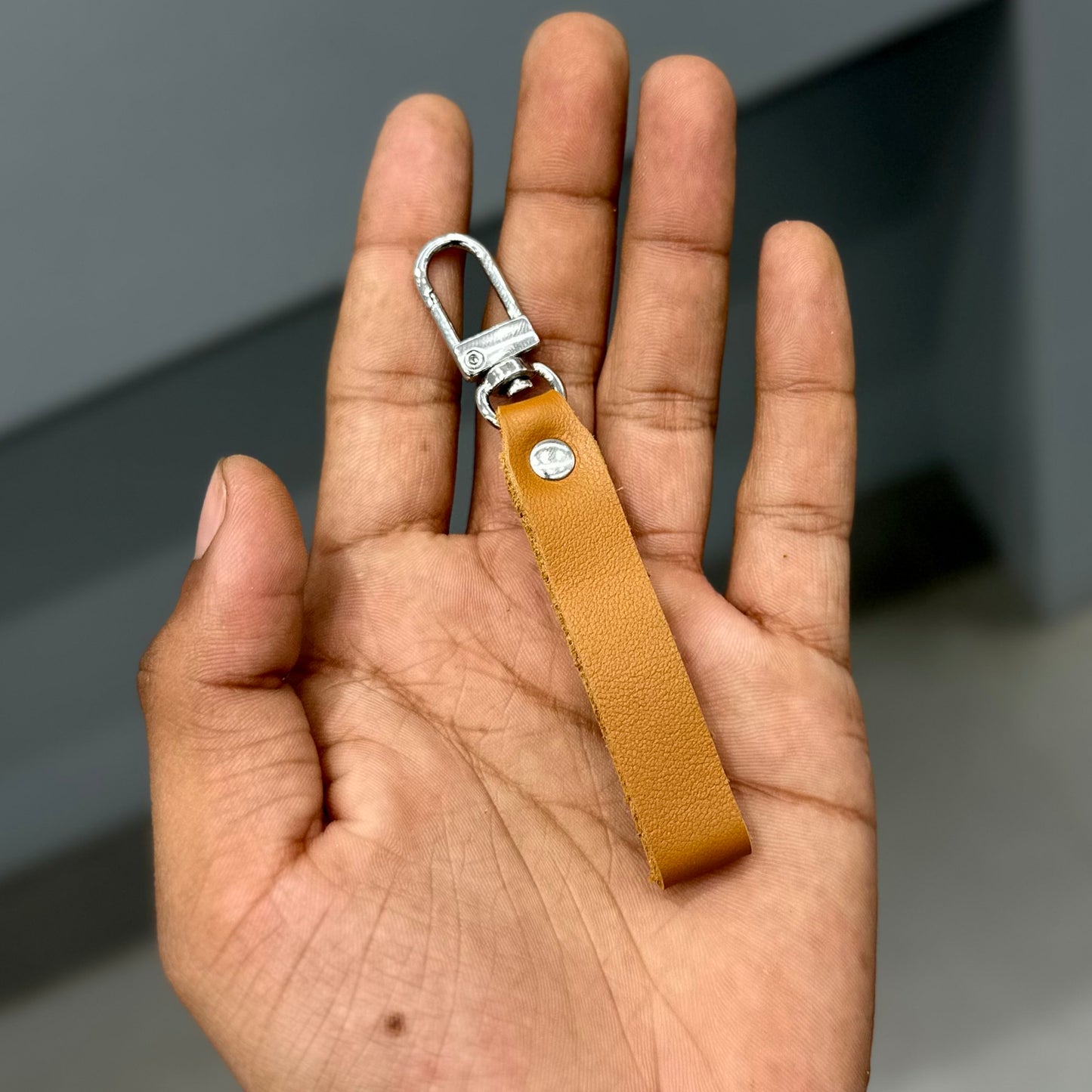 SANTA BARBARA OREL AIRPODS CASE - BROWN ( No. 3422 )