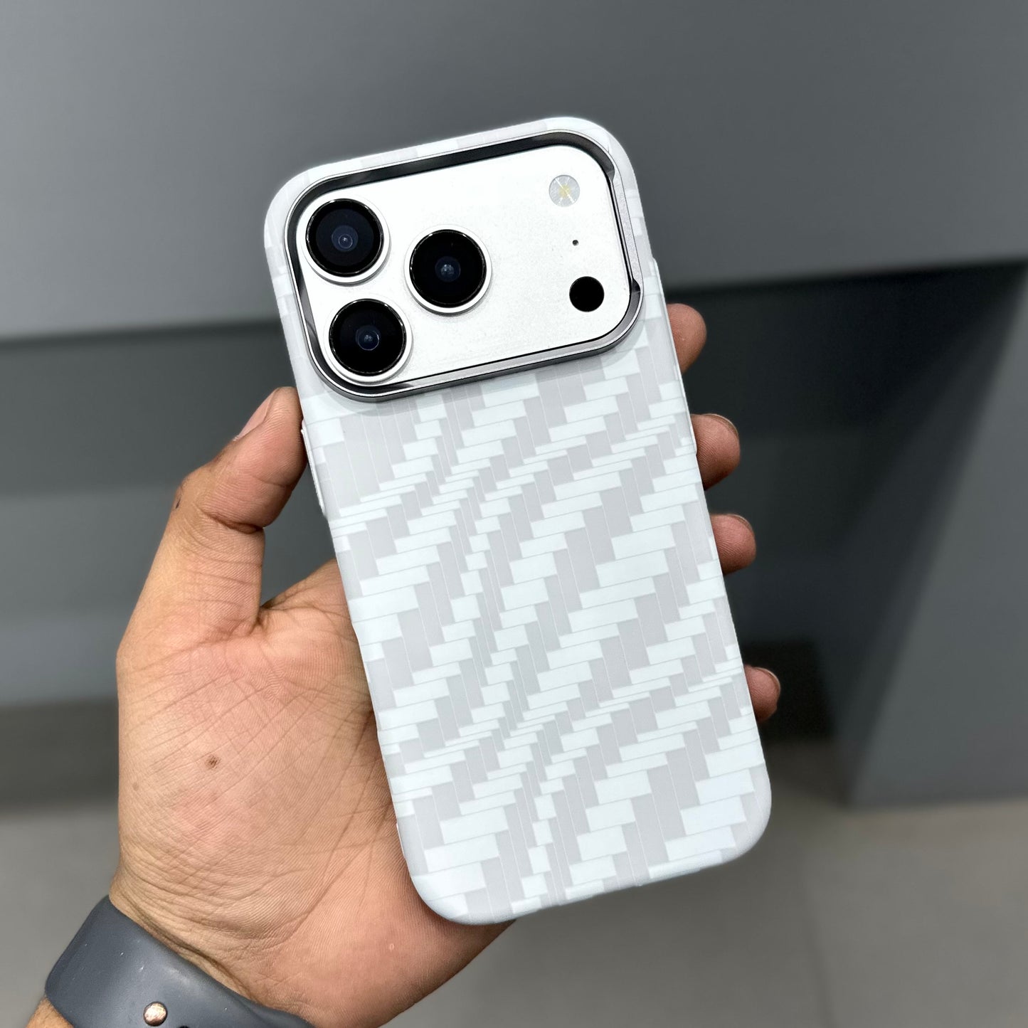LUXO CARBON CASE - ILLUSION WHITE ( No. 3164 )