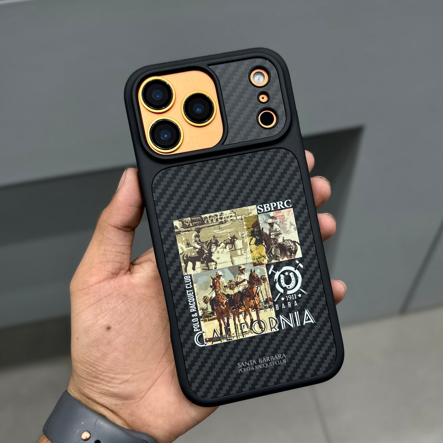 Santa Barbara Elvish Option 01 with Magsafe Case ( No. 1996 ) 17 Series